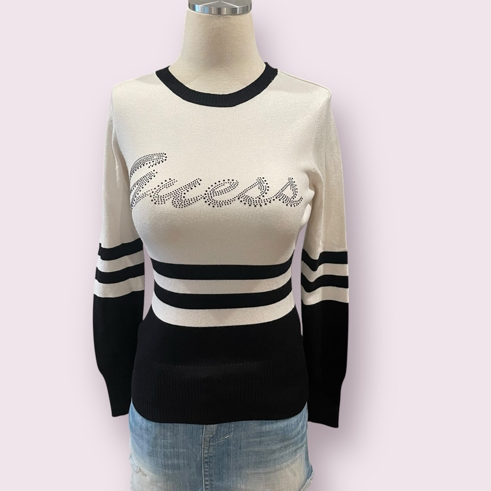 Guess Women's Black and White Sweater